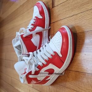 Nike Air Jordan 1 Mid